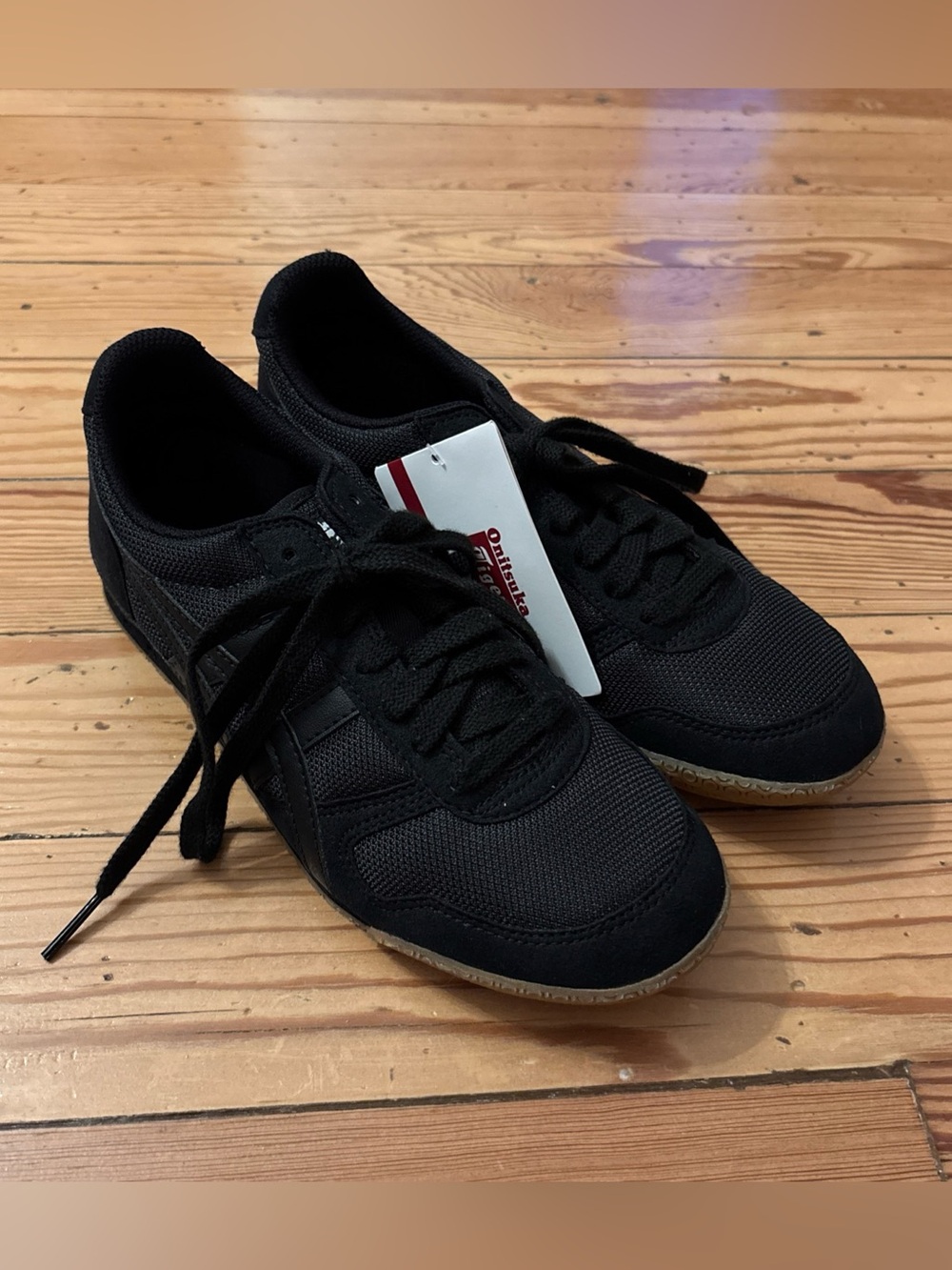 Onitsuka Tiger ASICS Men's Ultimate 81 Sneaker Size US 5 Black Gum Streetwear